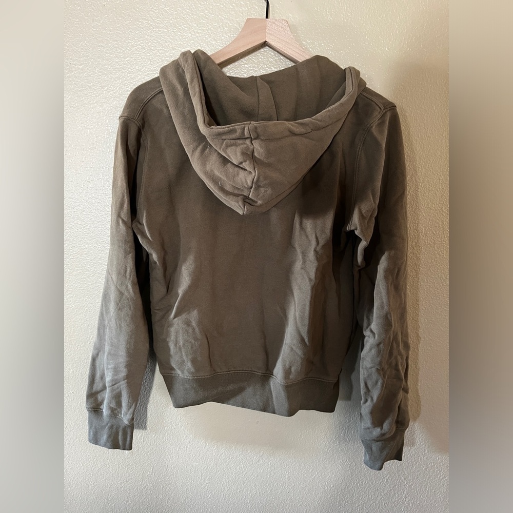 Sweatshirt - Picture 2 of 3